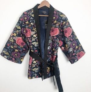 NWT Bebe Floral Kimono
